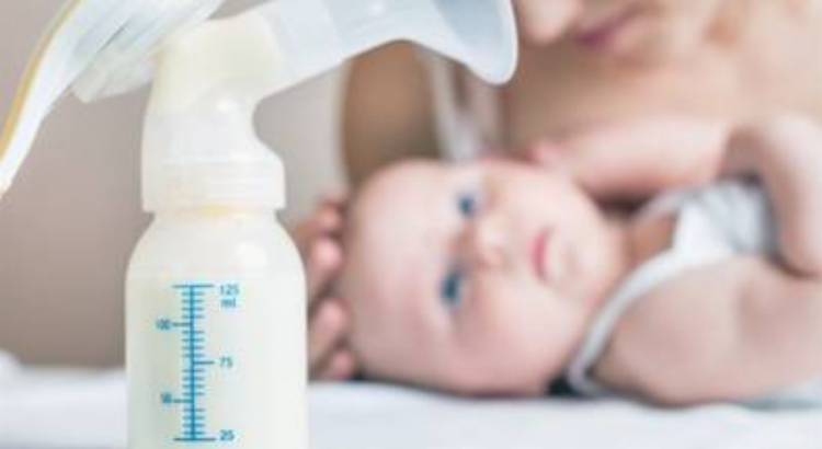 Las madres de California comparten su leche materna en apoyo por la escasez de formula