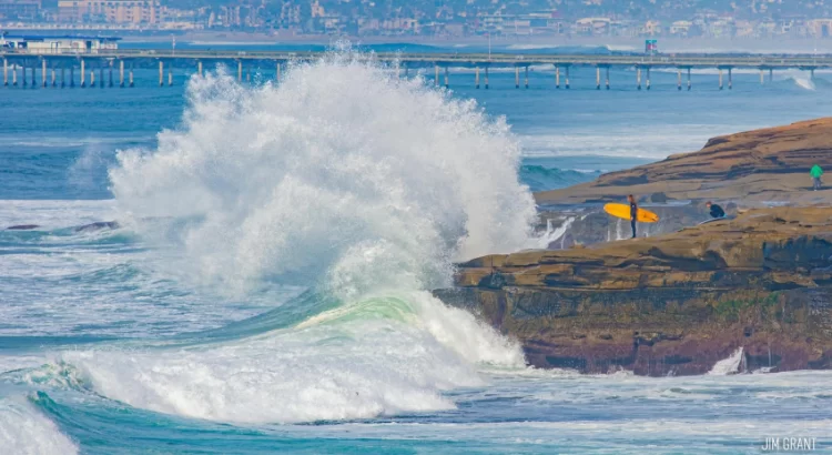 Alerta por oleaje gigante y posibles inundaciones en San Diego