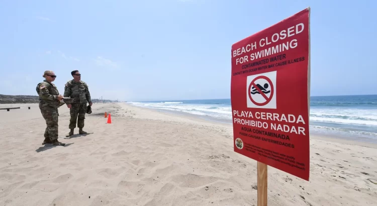 Derrame de aguas residuales provoca cierre de playas en Laguna Beach