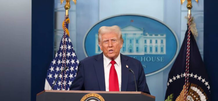 Trump confirma 25% de aranceles a México y Canadá, desde mañana