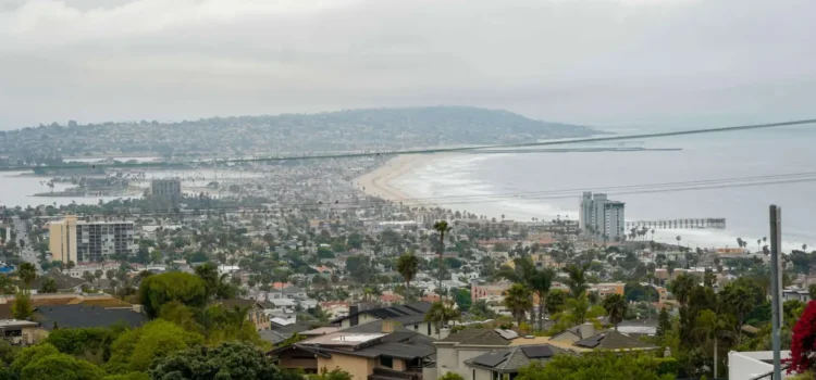 El aumento de los precios de las viviendas en San Diego sigue rezagado respecto al de la nación