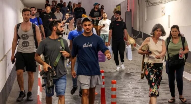 Estados Unidos inicia evacuaciones de sus ciudadanos en Israel