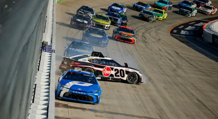 Se espera que la Estación Aérea Naval de North Island albergue la primera carrera de NASCAR en San Diego