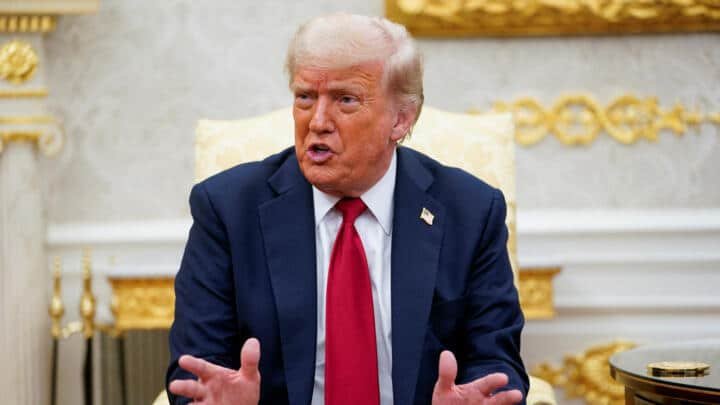 Trump amenaza con “aranceles del 100%” a Rusia si no alcanza acuerdo sobre Ucrania en 50 días