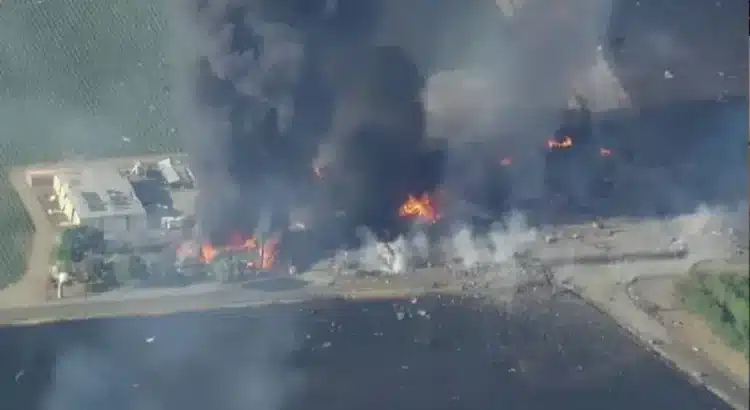 Desaparecen 7 personas tras explosión de almacén en pirotecnia en California, Estados Unidos