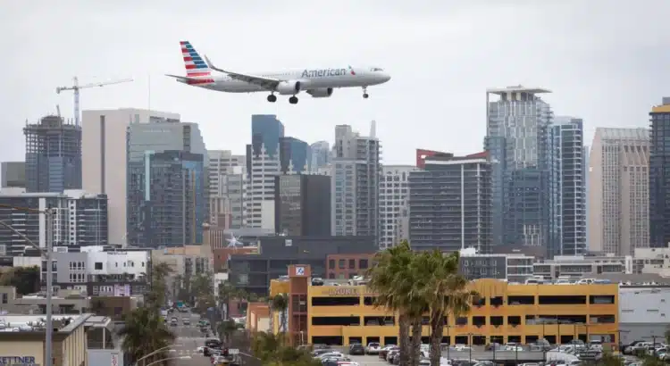 El aeropuerto de San Diego recibe $15 millones para reducir el ruido en las viviendas cercanas