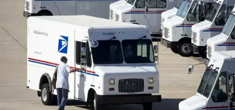 Los aranceles de Estados Unidos generan una crisis global en el sistema postal