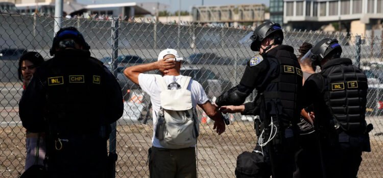 Supremo avala redadas de ICE en California y desata alerta por “perfilamiento racial”